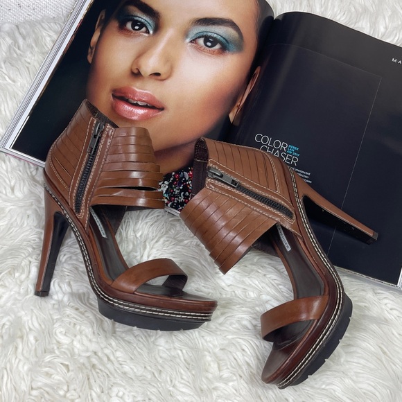 Vera Wang Lavender Label Izzy Tobacco Brown Stiletto Pumps Sz 7 Made in Italy - Picture 3 of 16